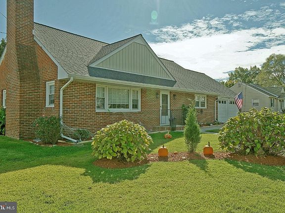 2nd image of 3 Belleview Ave