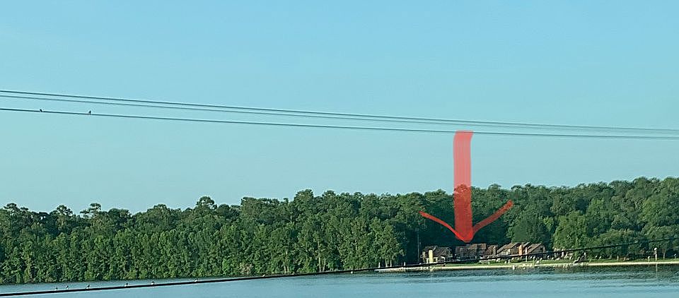 2nd image of 200 Fountain Lake #114