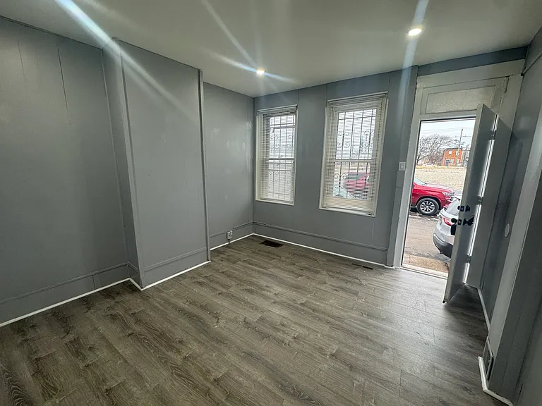 608 Sycamore St — Photo 11