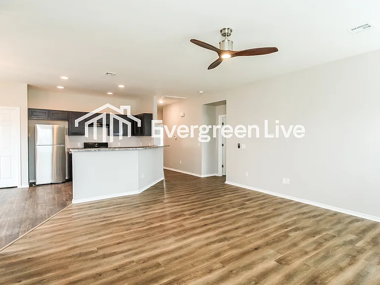 8564 SW 44th Ter — Photo 4