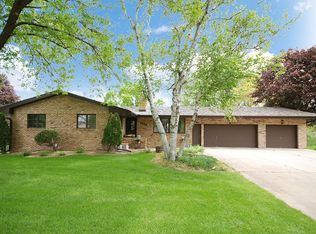 7832 Tessman Dr N, Brooklyn Park, MN 55445