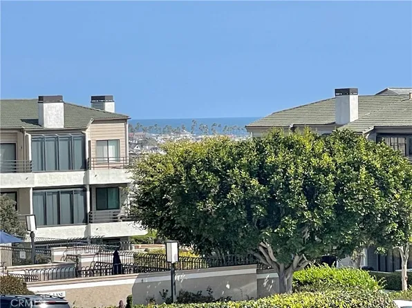 240 Nice Ln APT 109, Newport Beach, CA 92663