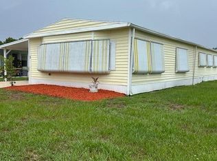 1 Arboles Ln, Pt Saint Lucie, FL 34952