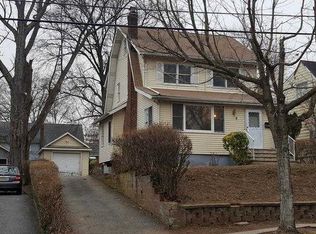 92 Shepard Ave, Teaneck, NJ 07666