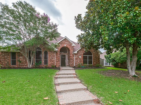 3rd image of 2624 Red Bluff Ct