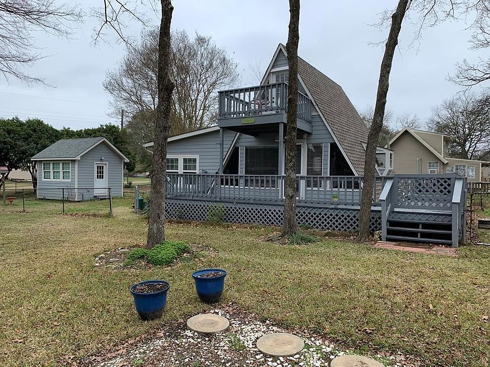 1st image of 165 Shady Shores Dr