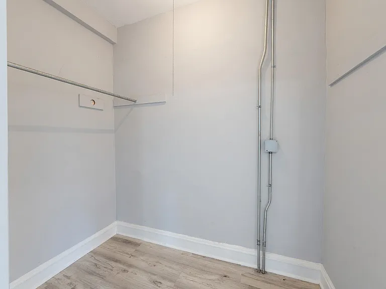 6948 N Ashland Ave #2F — Photo 8