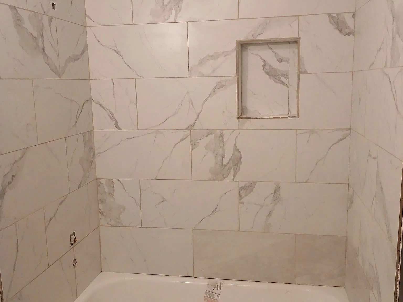 3 bed, 1.5 bath, 1014 sqft, $1,000 — Photo 2
