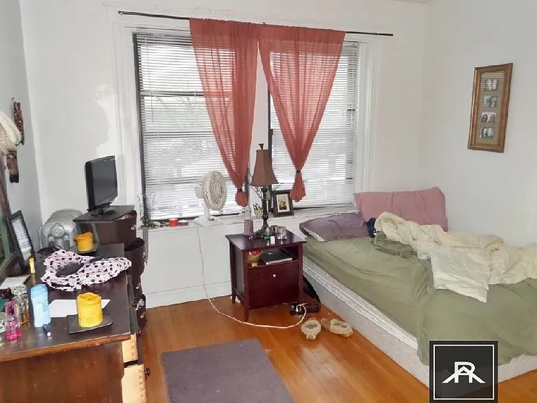 35 Egremont Rd #2 — Photo 9