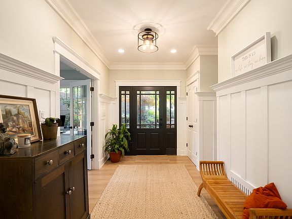 2nd image of 351 Salal Rd