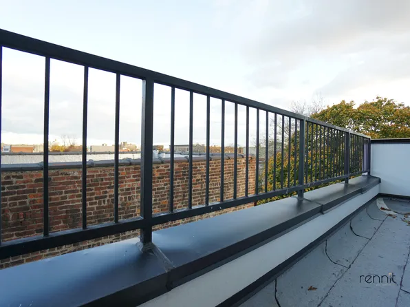 1620 Prospect Place image 2 of 20