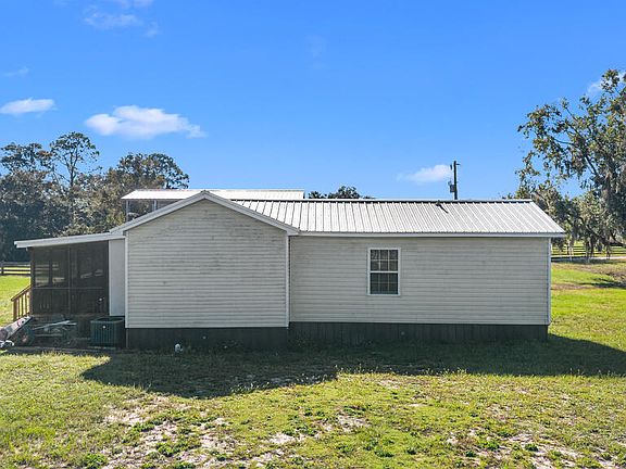 3rd image of 381 SW 398th St