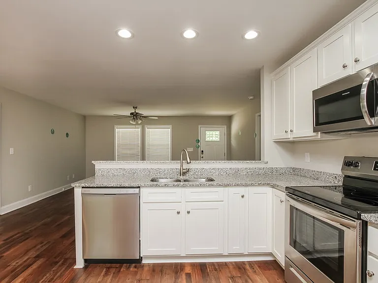 8286 Historic Hill Dr — Photo 8