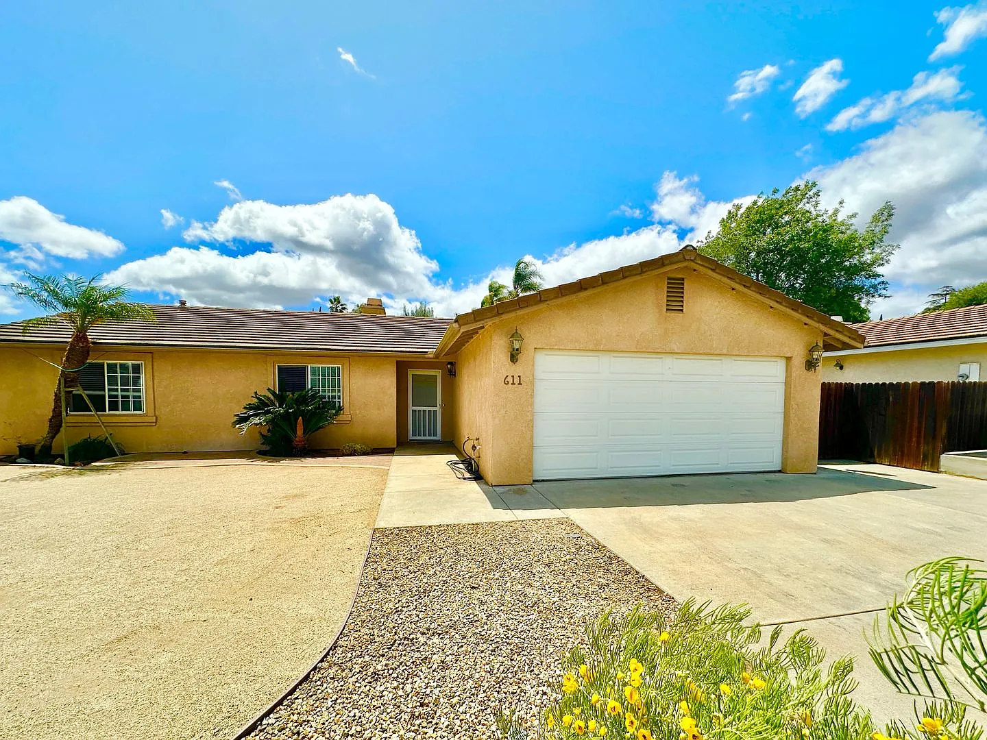 Light & Bright Single-Story Home in the Heart of Fallbrook, Complete with Private, Fully Fenced B... — Photo 3