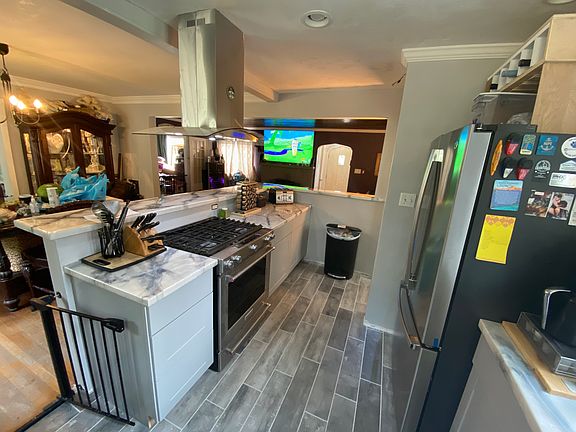 New open concept kitchen