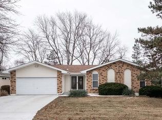 156 Timberidge Dr, Saint Peters, MO