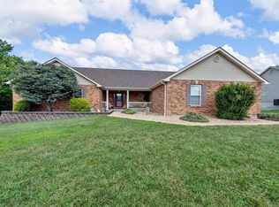 165 Echo Lake Cir, Eureka, MO 63025