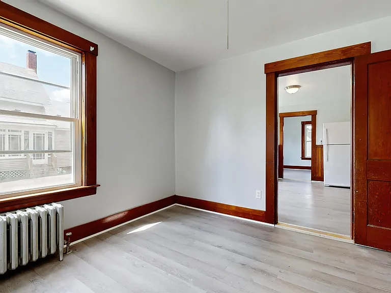 5 Pine St — Photo 8