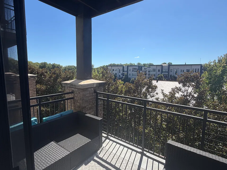 33 Station Ct #205