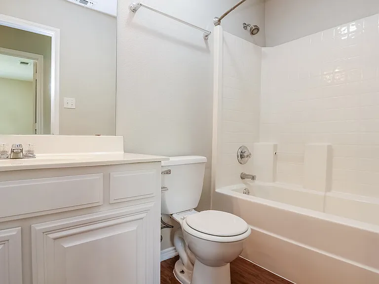 1012 SW Hillside Dr — Photo 13
