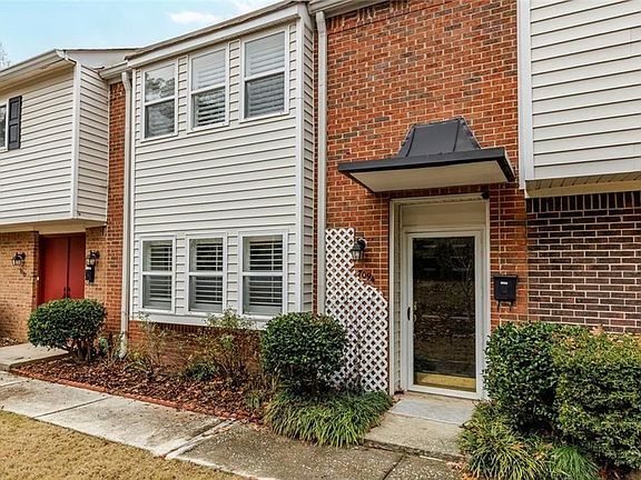 3rd image of 7094 Stonington Dr