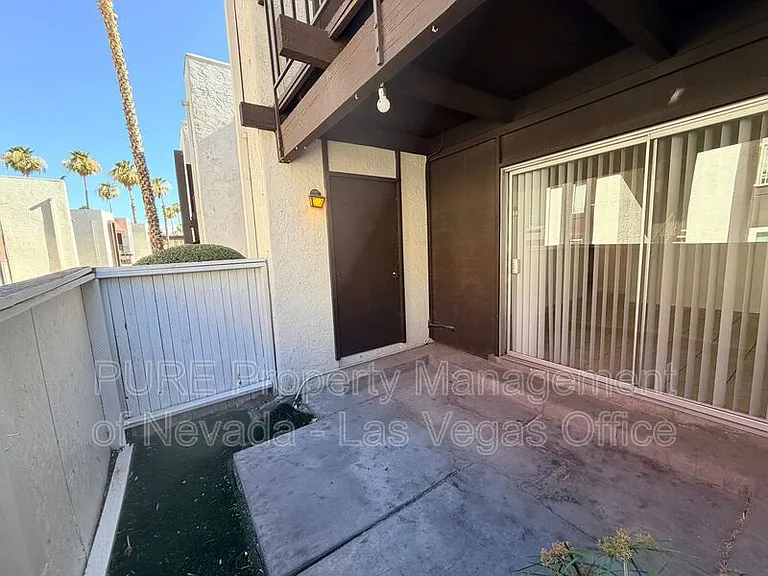 1405 Vegas Valley Dr #193-bldg 20 — Photo 29