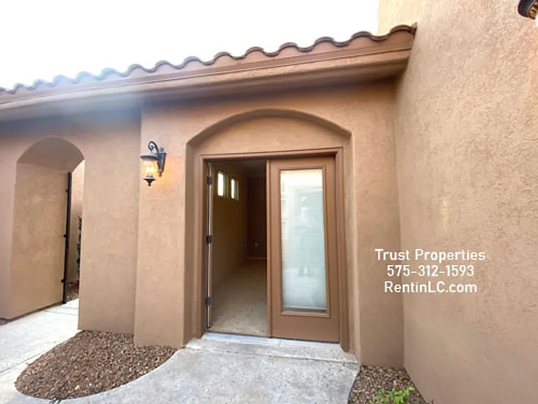 1932 Lone Tree Ln — Photo 17