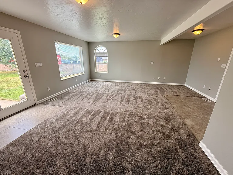 12397 S 3240 W — Photo 5