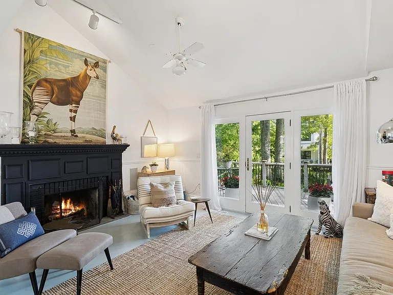 7 Squaw Rd — Photo 3