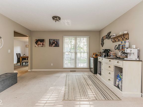 5th image of 604 Jade Dr