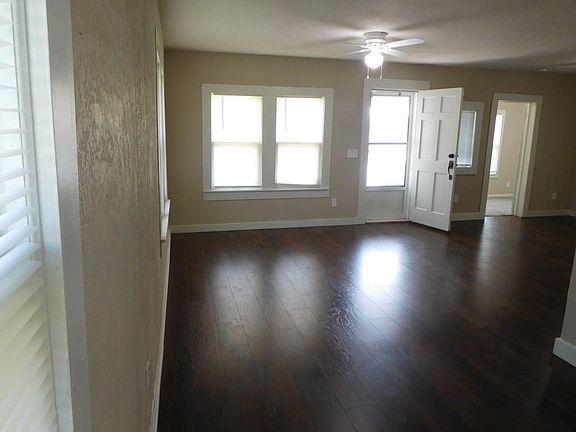 4th image of 2501 NW Loraine St