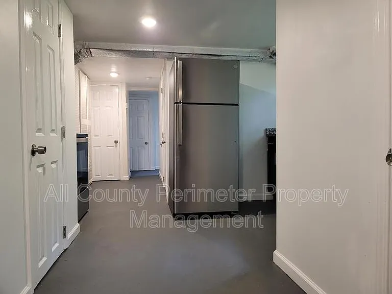 4336 Hickory Wood Ln #B — Photo 3
