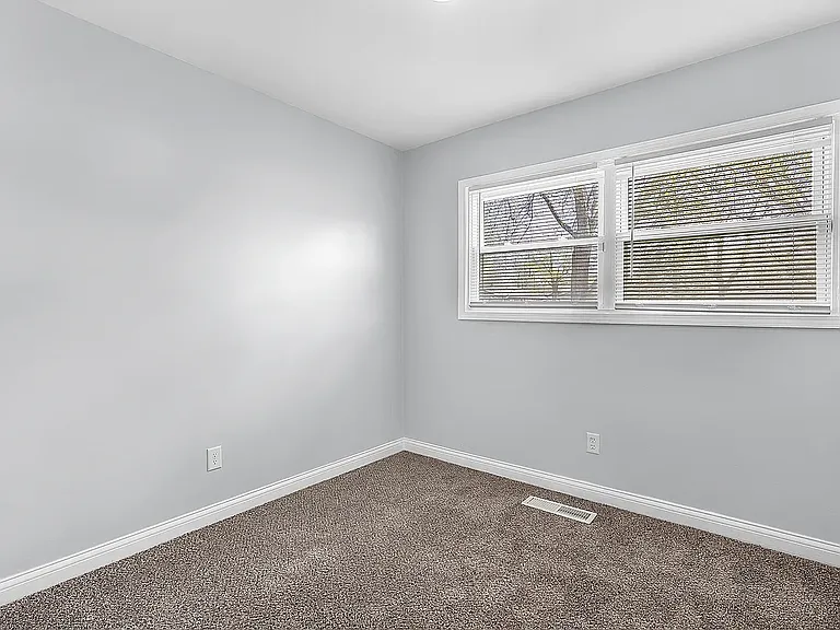 1 Fort St #7 — Photo 4