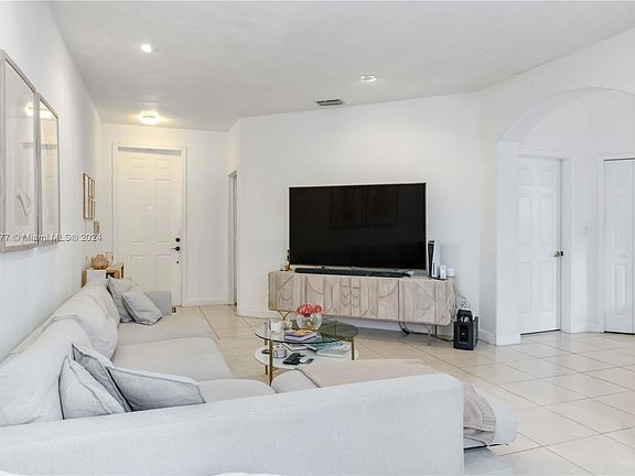 4th image of 5580 NW 107th Ave APT 1209