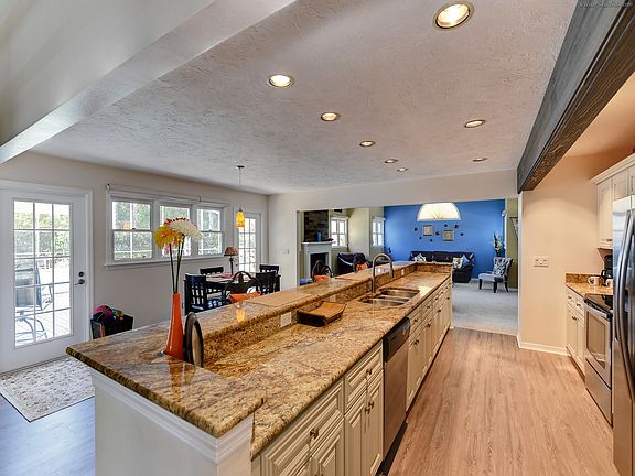 5th image of 8847 Fishermens Bay Dr