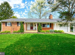 313 Prospect Dr SW, Leesburg, VA 20175