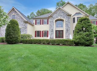 9 Orchard Way, Warren, NJ 07059