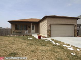 1001 Hickory St, Hickman, NE 68372