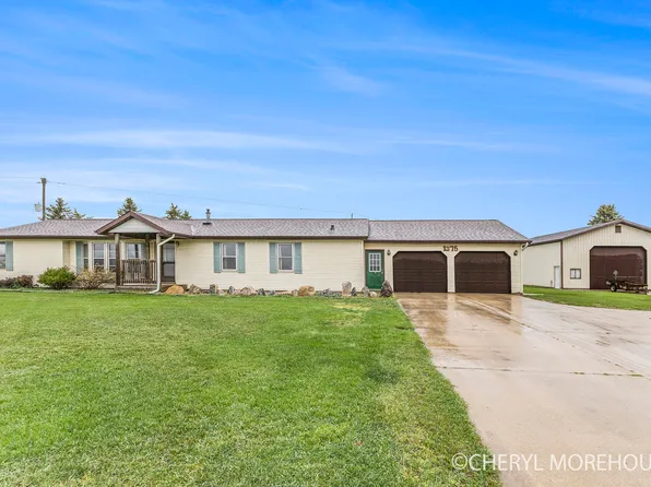 1375 133rd Ave, Wayland, MI 49348