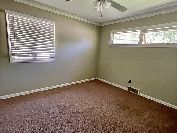 5th image of 8016 Outlook Ln