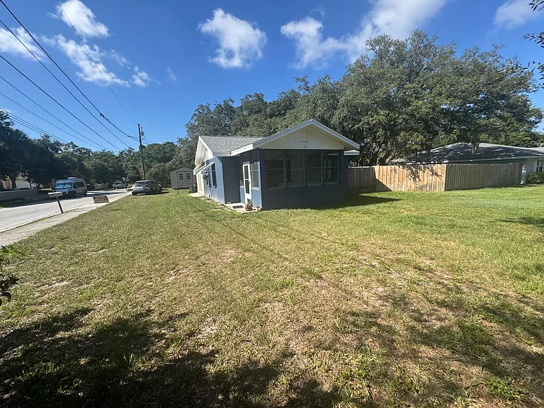 1797 Main St — Photo 13