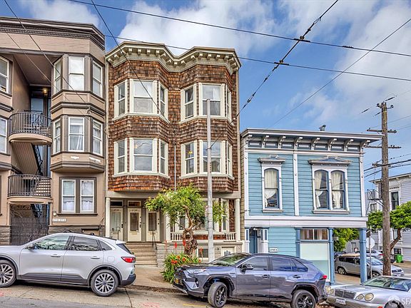 2nd image of 2710 Sutter St