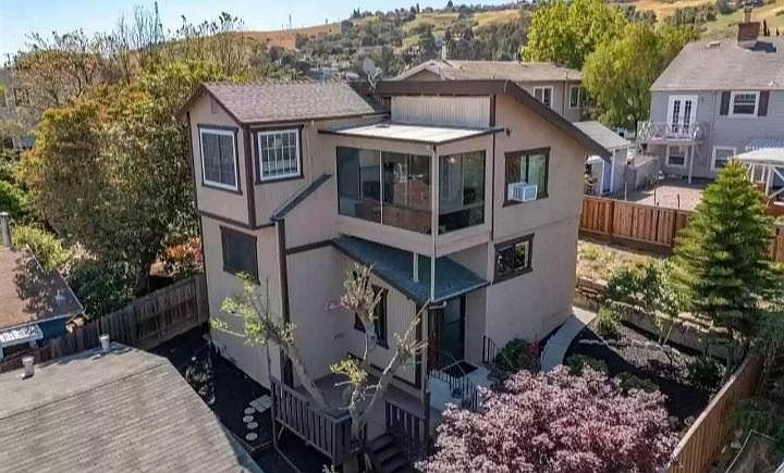 1st image of 665 Alhambra St #B