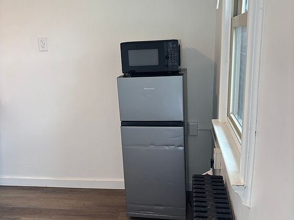 3rd image of 400 Broad St #6