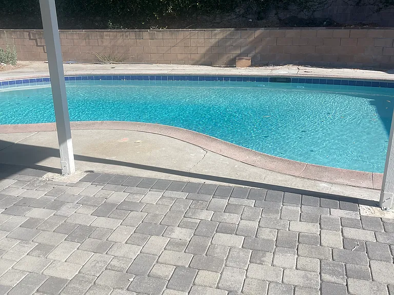 22620 Mobile St — Photo 9
