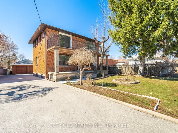 60 Erie St, Toronto, ON M6L 2P9