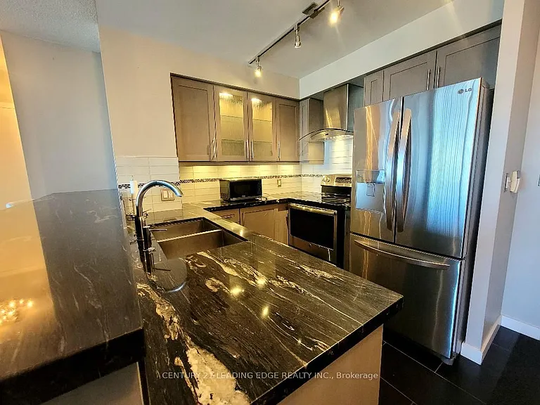 38 Lee Centre Dr #3207 — Photo 14