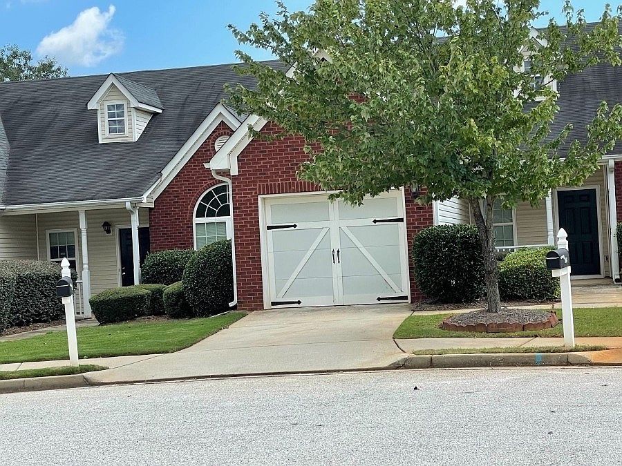 1st image of 855 City Park Dr