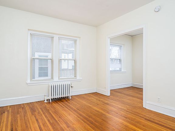 4th image of 2310 Harriet Ave S #103