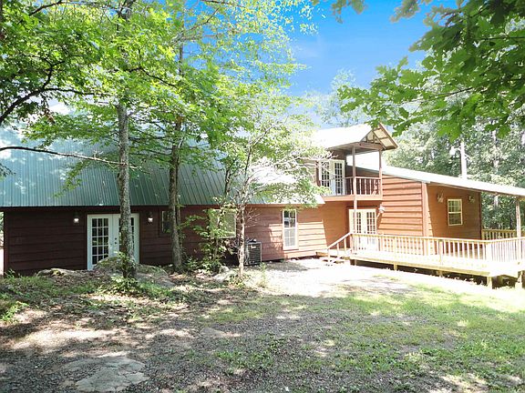 3rd image of 249 Creekside Dr